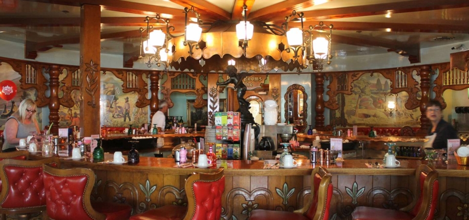  Madonna Inn