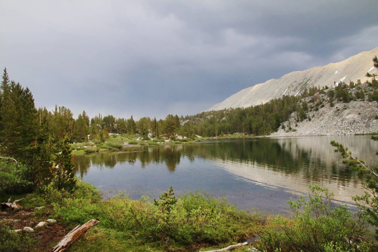 Many lake hike in Bishop, Inyo County