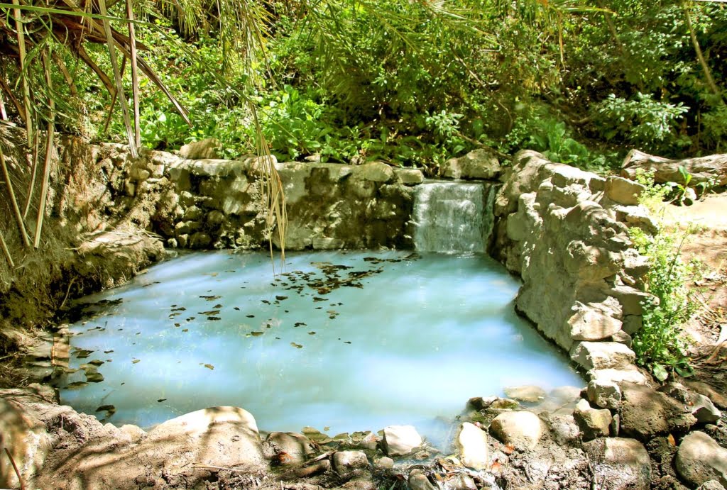 The Gaviota Hot Springs are less than a mile hike through a shaded trail which will lead you to the light, milky blue pool with smells of sulfur permeating.