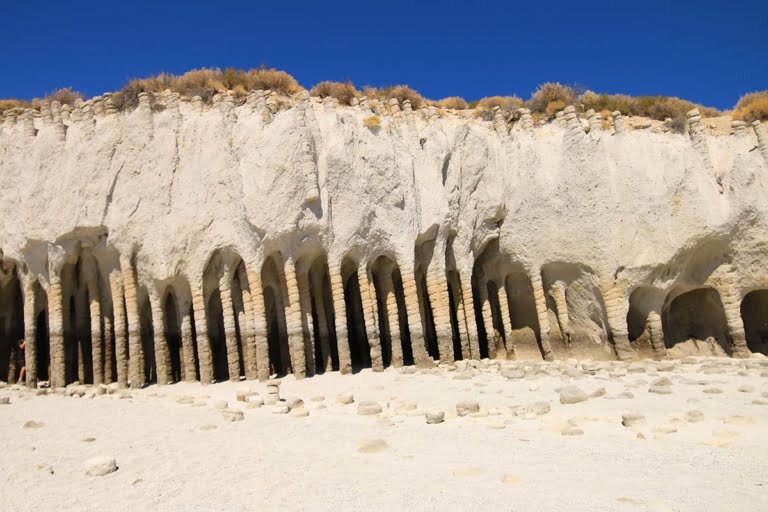 Lake 1: Crowley Columns | Hidden California