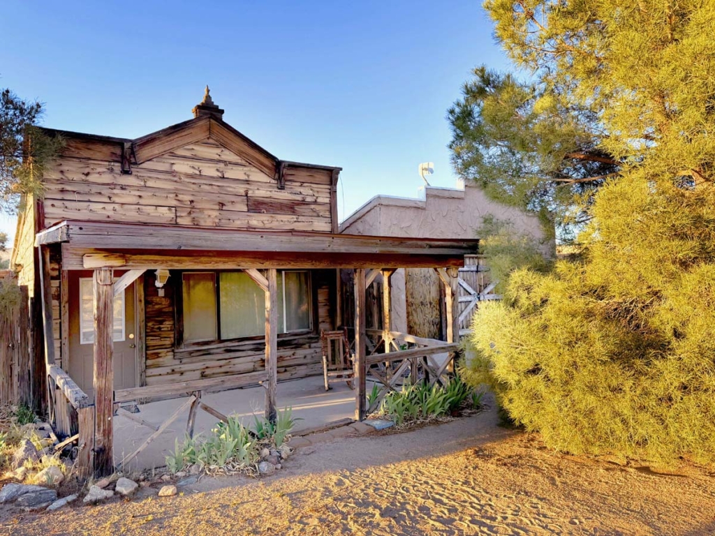 Pioneertown and Pappy & Harriets